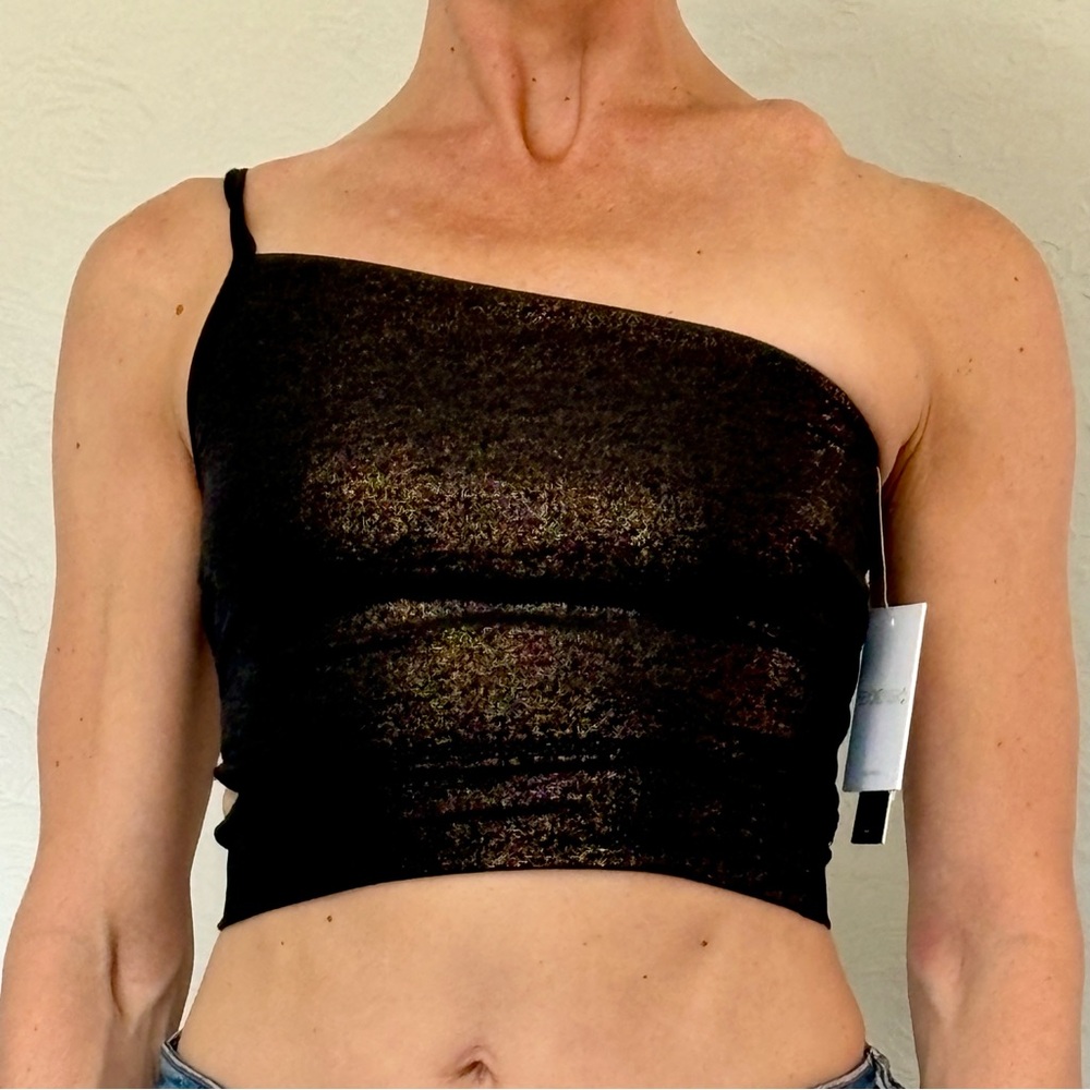 NEW WITH TAGS! Black and gold shimmery top with one strap and cutout #yoga #club